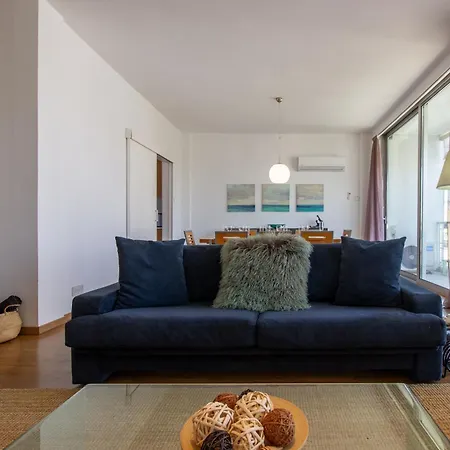 Classic 3br By Makariou Avenue Nicosia