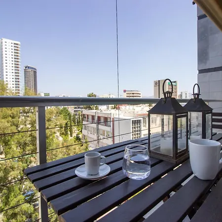 Appartement Classic 3br By Makariou Avenue