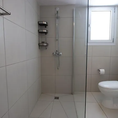 Classic 3br By Makariou Avenue Apartment Nicosia