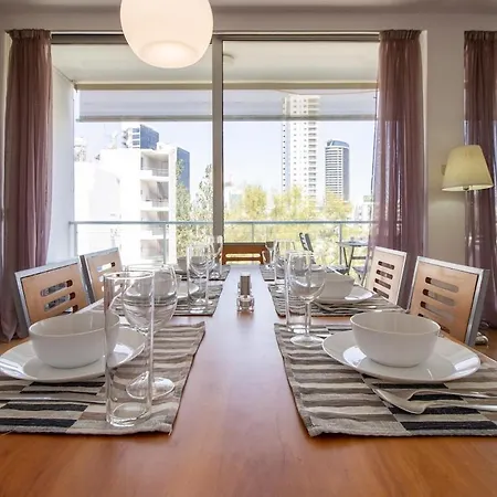 Classic 3br By Makariou Avenue Nicosia