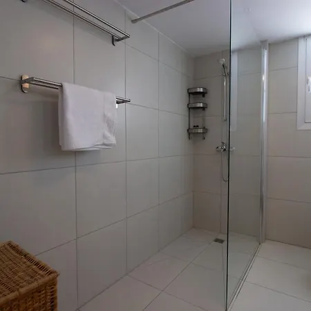 Classic 3br By Makariou Avenue Apartment Nicosia