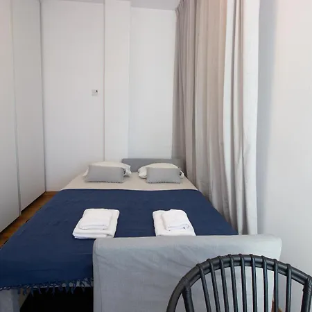 Classic 3br By Makariou Avenue Nicosia